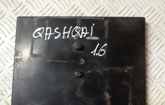 Nissan Qashqai+2 Battery tray 24428JD20A