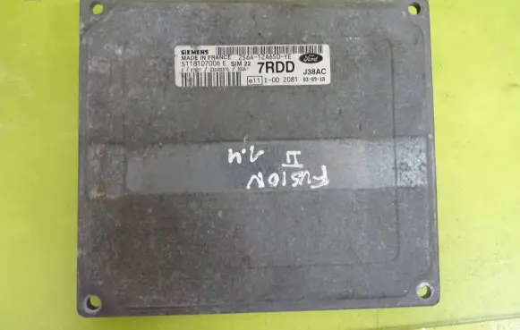Ford Fiesta Engine control unit/module 2S6A12A650YE
