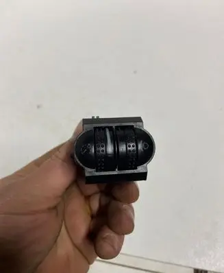 Volkswagen PASSAT B5 Headlight level height control switch 3B0941333C