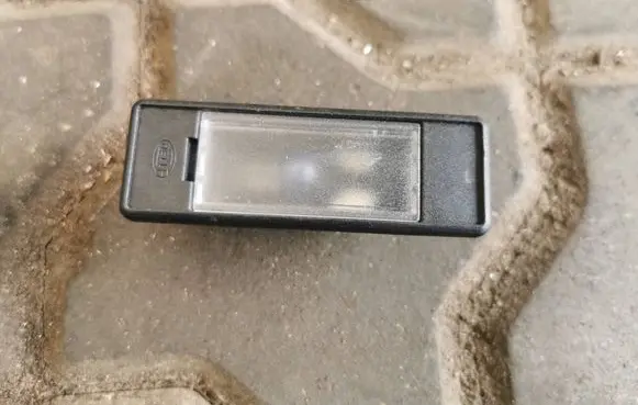 Peugeot 508 Number plate light 2JA00822412 31G12