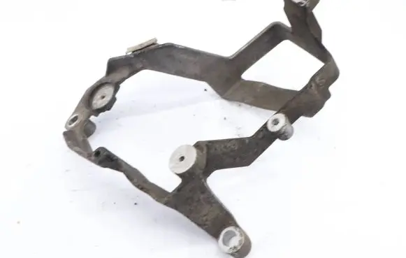 Audi A8 S8 D3 4E A/C compressor mount bracket 4E0616869D