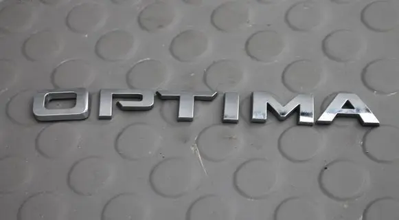KIA Optima Manufacturer badge logo/emblem ZNACZEK-NAPIS EMBLEMAT-OPTIMA