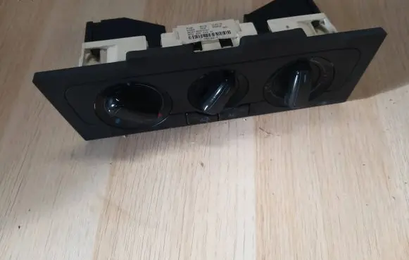 Volkswagen Polo V 6R Climate control unit 6R0820045M