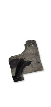 Volkswagen PASSAT B6 Engine splash shield/under tray 3C0825272A