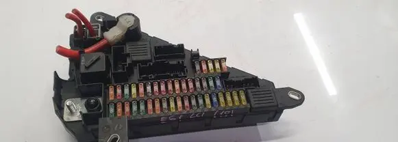 BMW 5 E60 E61 Fuse box set 9138830 518956057