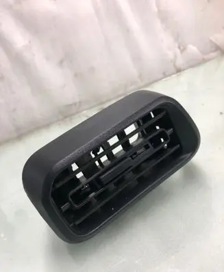 Citroen Berlingo Dashboard side air vent grill/cover trim Mou022342