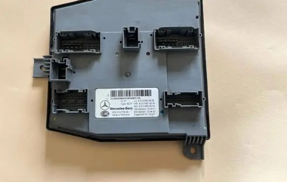 Mercedes-Benz C W205 Alarm control unit/module A2059009321 5DK01077276 A2059013904