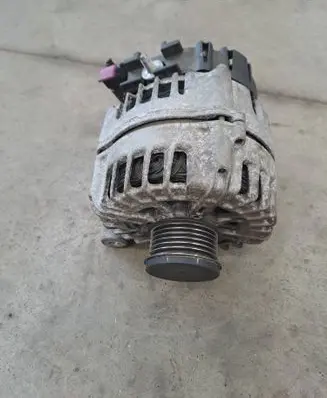 BMW 4 F36 Gran coupe Generator/alternator 8570675 FGN23S068 2616716D