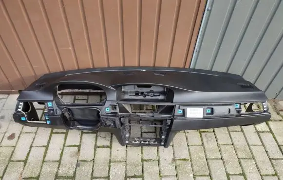 BMW 3 E90 E91 Dashboard