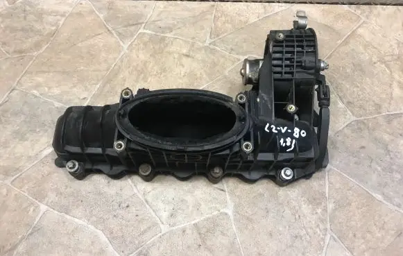 Mercedes-Benz C W204 Intake manifold