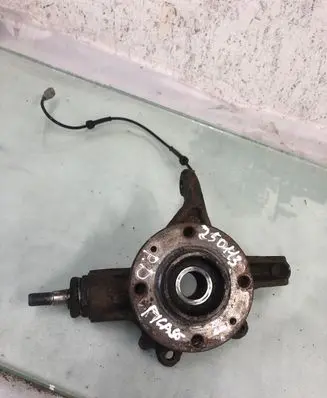 Citroen C4 Grand Picasso Front wheel hub