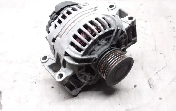 Audi A4 S4 B6 8E 8H Generator/alternator 06B903016P 0124515059