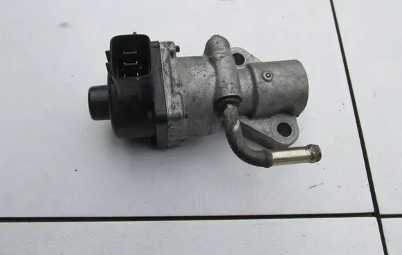 Ford C-MAX I EGR valve 1S7G9D475AG