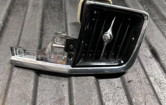 Volvo S90, V90 Dashboard side air vent grill/cover trim 31651220 31417212