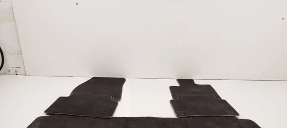 Land Rover Evoque II Car floor mat set VPLRS0330PVJ