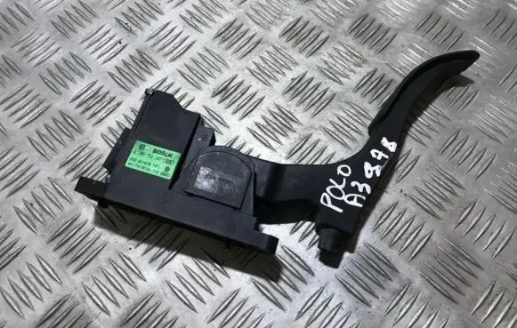 Volkswagen Polo III 6N 6N2 6NF Accelerator throttle pedal 0280752207 6n1721503e
