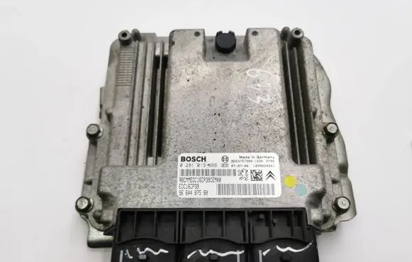 Mitsubishi Outlander Engine control unit/module 9664487580 0281013666 9663757980
