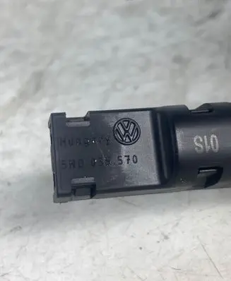 Volkswagen Golf Sportsvan Aerial antenna filter 5N0035570