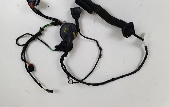 Audi A3 S3 8V Rear door wiring loom 8V0035399D 8V4971687E