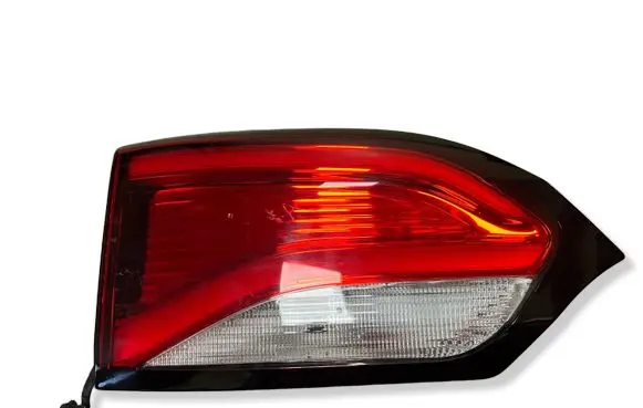 Chrysler Pacifica Tailgate rear/tail lights P68228941AE F00HT0409110 011518A