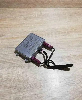 Audi A6 S6 C6 4F Aerial antenna amplifier 8E0035456C