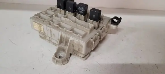 Toyota Previa (XR30, XR40) II Fuse box set 8922128040 1D060066040
