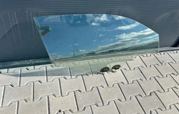 Hyundai i20 (GB IB) Front door window/glass (coupe) 43R00097