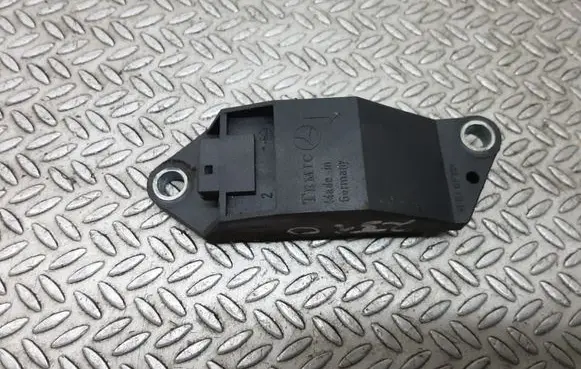 Mercedes-Benz E W211 Airbag deployment crash/impact sensor A0018209326