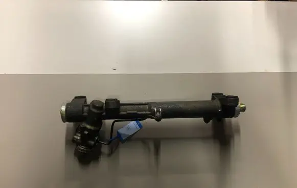 Toyota Avensis T250 Steering rack
