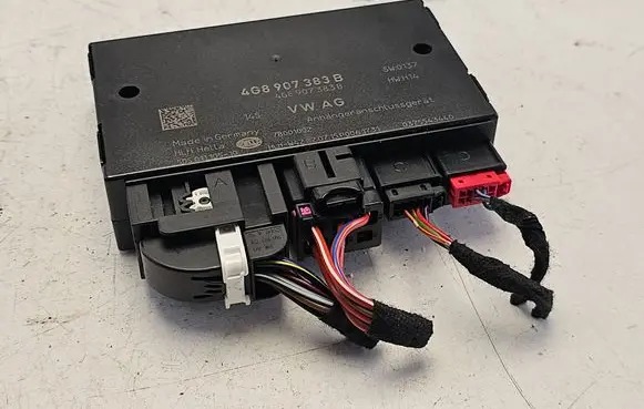 Audi A6 S6 C7 4G Tow bar trailer control unit/module 4G8907383B 4G8907583B