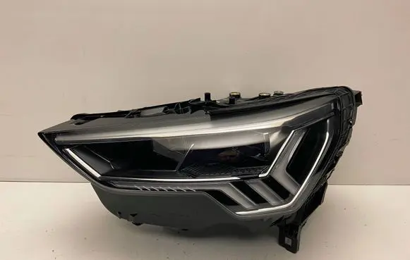 Audi Q3 F3 Headlight/headlamp 83A941033 1090025 11010650000