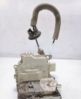 Audi A5 Sportback 8TA Rear door lock 8K0839016C