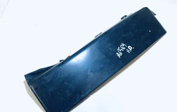Audi A3 S3 8L Front door glass trim molding 8l3853290