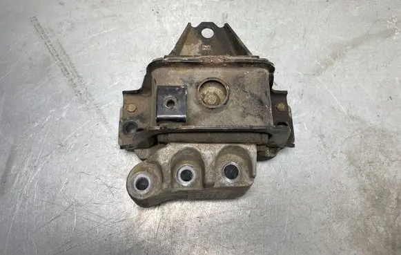 Mitsubishi Outlander Engine mount bracket 1603233