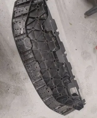 Front bumper skid plate/under tray