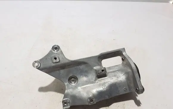 Nissan Qashqai J12 A/C compressor mount bracket 119106UA1A