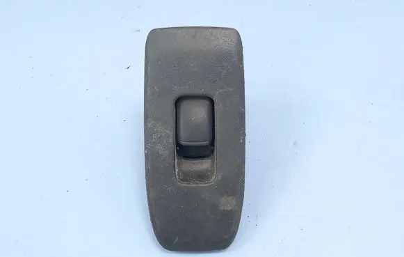 Mitsubishi Pajero Electric window control switch MR444892