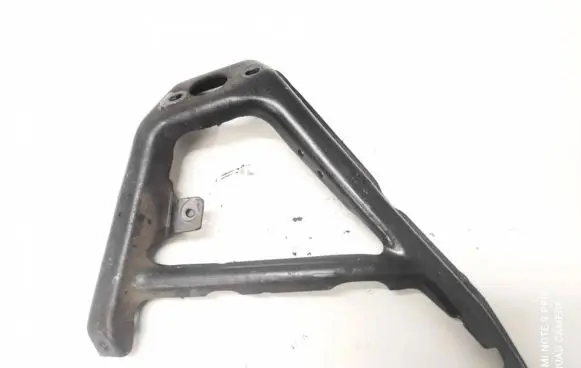 Mercedes-Benz E W211 Engine mounting bracket