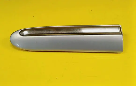 Mercedes-Benz S W220 Front arch trim A2206900162