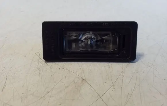 Volkswagen Tiguan Number plate light 5NA943021