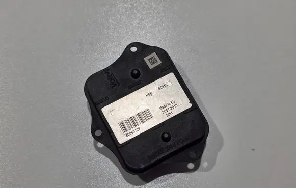 Volvo V60 Headlight ballast module Xenon 90053126