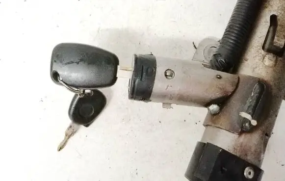 Opel Movano A Ignition lock