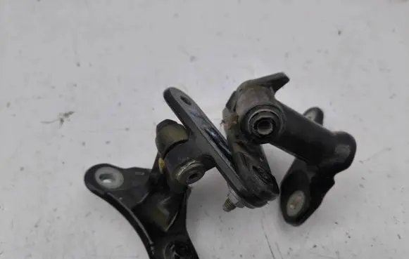 Mercedes-Benz B W246 W242 Front door hinge set 