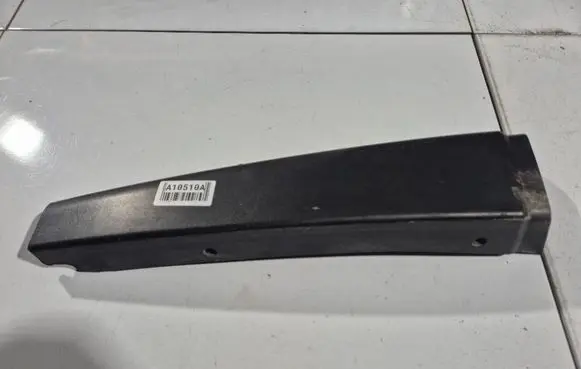 Seat Leon (1P) Other front door trim element 1P0853290B