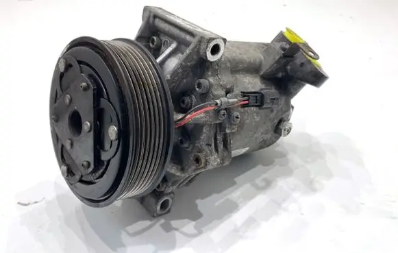 Nissan Juke I F15 Air conditioning (A/C) compressor (pump) 926003ZL1A