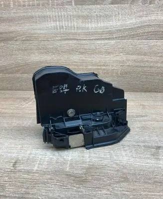 BMW 1 E81 E87 Rear door lock 7167073