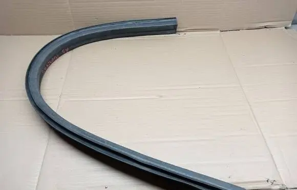 Audi A5 Sportback 8TA Engine compartment rubber 