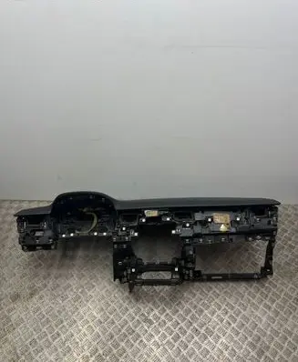 Renault Clio V Dashboard 681037148R 594977148R 231500560