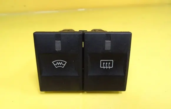 Ford Focus Windscreen/window heater switch 1S7T18K574AA