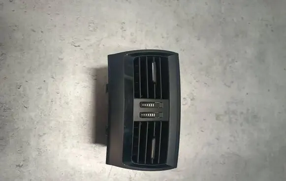 BMW X5 F15 Rear air vent grill 9252012